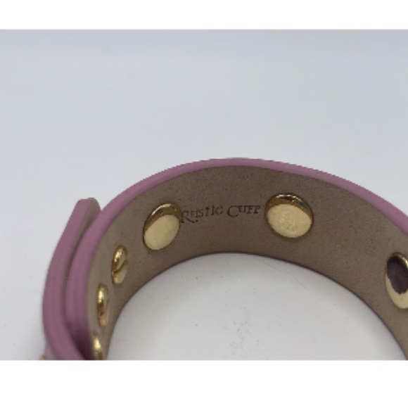 🌷Rustic Cuff Metallic Pink Leather and Gold Studded Bracelet - Picture 4 of 6